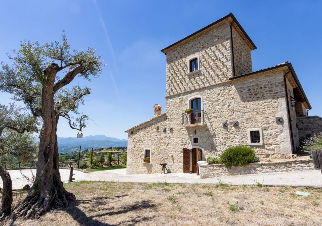 Agriturismo Torre Gialluise Gesualdo Zewnętrze zdjęcie