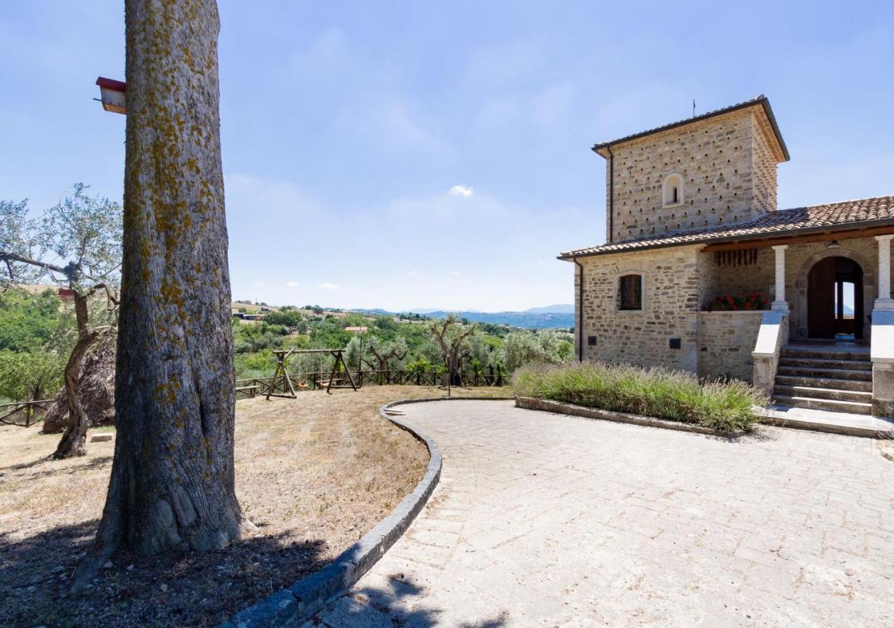 Agriturismo Torre Gialluise Gesualdo Zewnętrze zdjęcie