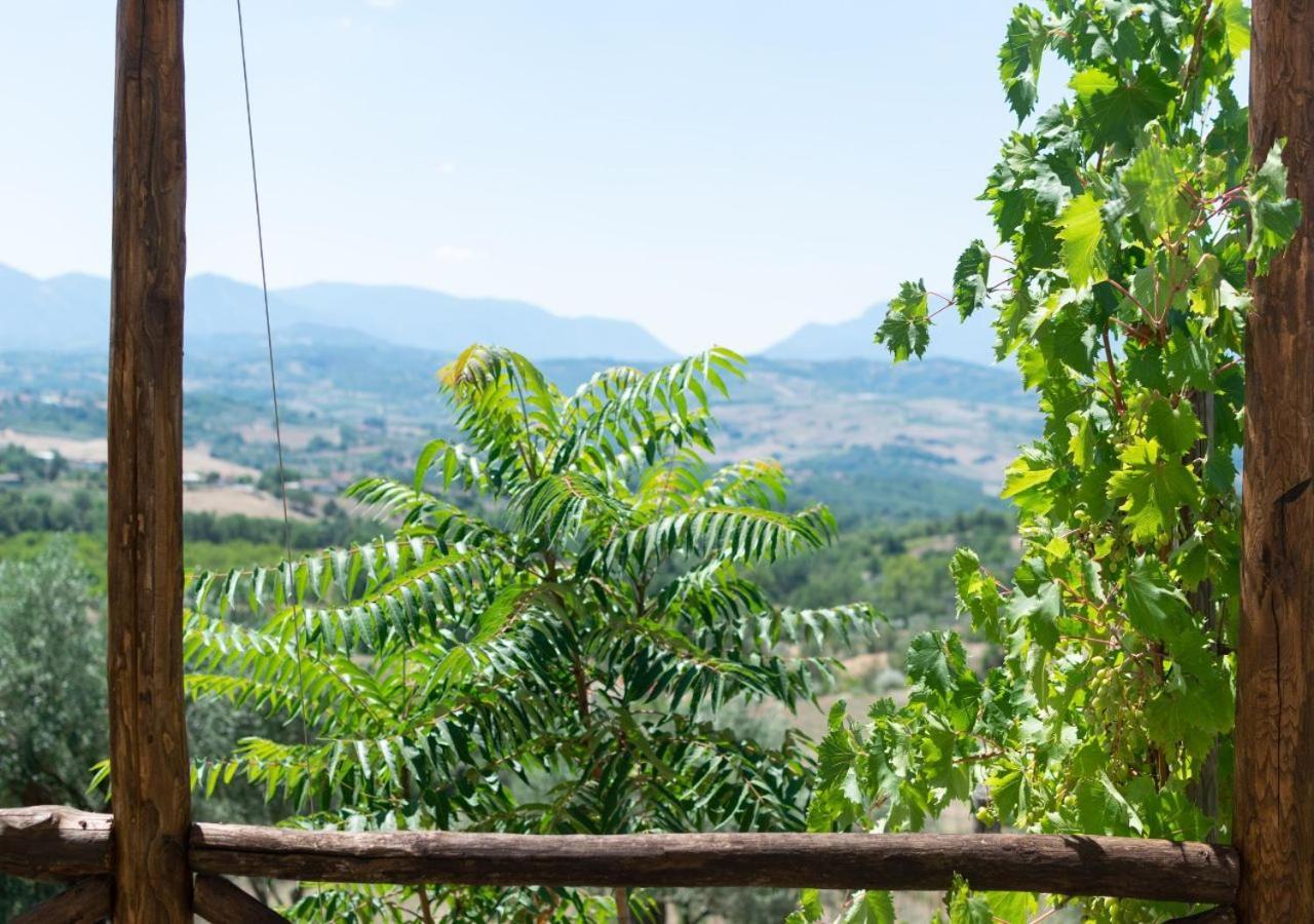 Agriturismo Torre Gialluise Gesualdo Zewnętrze zdjęcie