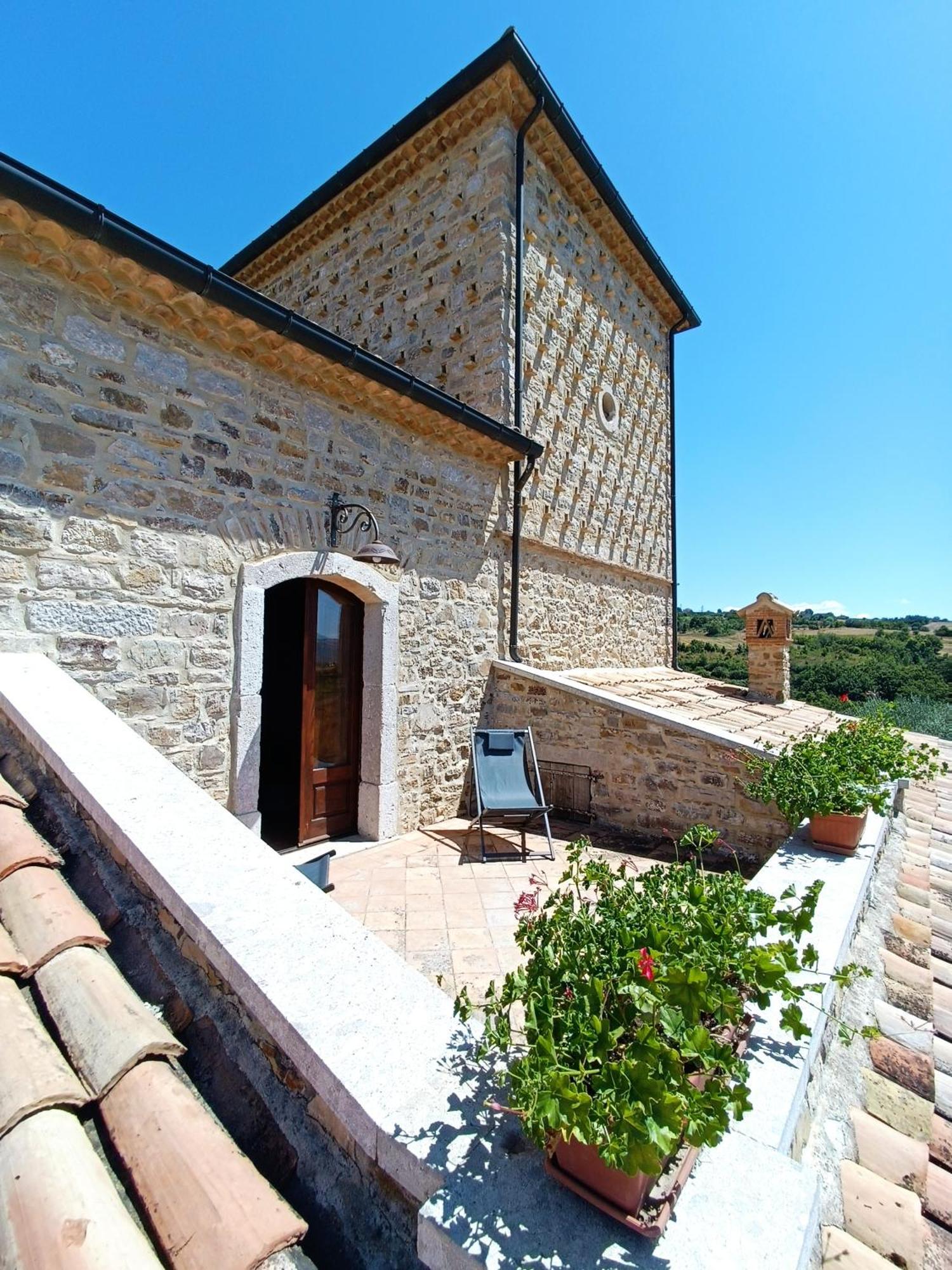 Agriturismo Torre Gialluise Gesualdo Zewnętrze zdjęcie